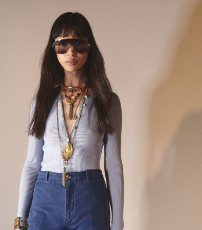 Chloé Resort 2025: Η πολυτέλεια συναντά την εκκεντρικότητα της δεκαετίας του '70