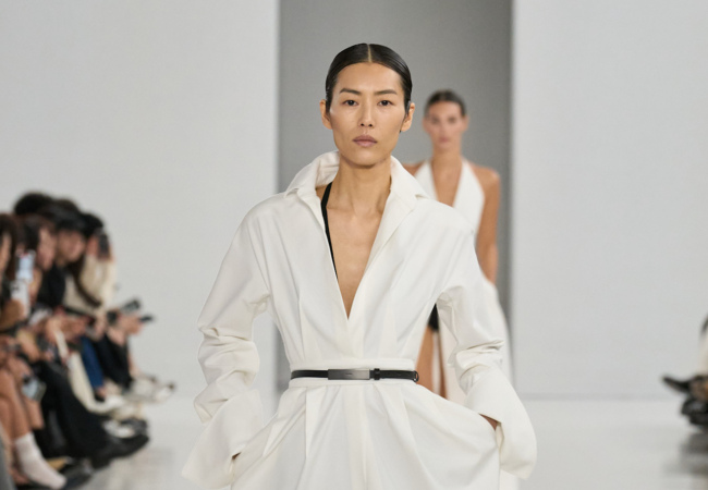 Η συλλογή Max Mara SS '25 φέρνει την ιδανική σύγχρονη γκαρνταρόμπα στην πασαρέλα