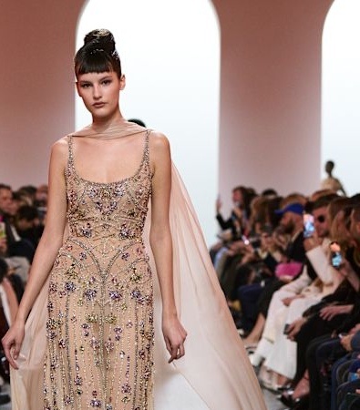 Elie Saab HC SS'25: Ένας χορός κομψότητας και αναγέννησης