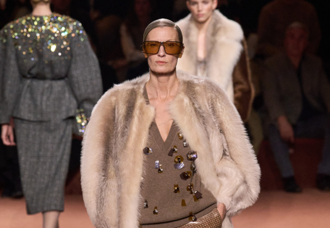 Fendi FW '25: 100 χρόνια κληρονομιάς και δημιουργικότητας