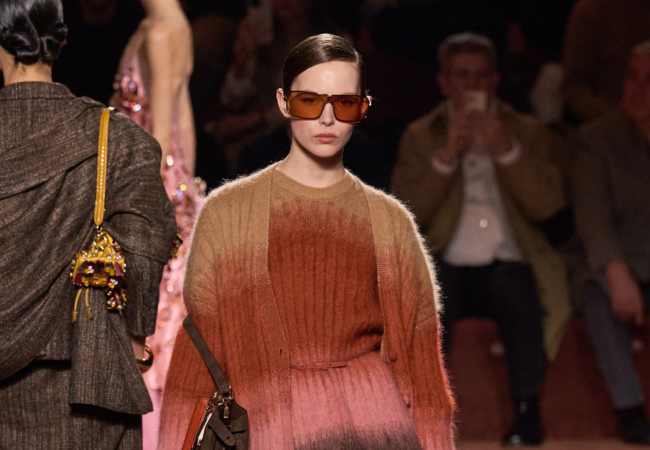 Fendi FW '25: 100 χρόνια κληρονομιάς και δημιουργικότητας