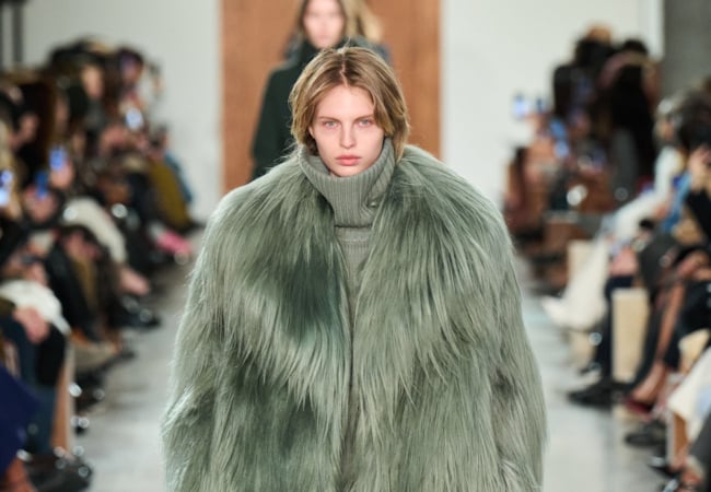 Michael Kors FW '25: Ευελιξία και λειτουργικότητα για όλες τις εποχές