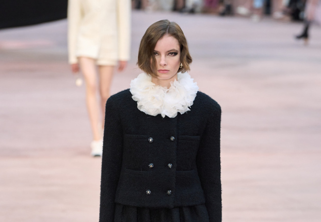 Chanel FW '25: Μετάβαση στη νέα εποχή του Matthieu Blazy