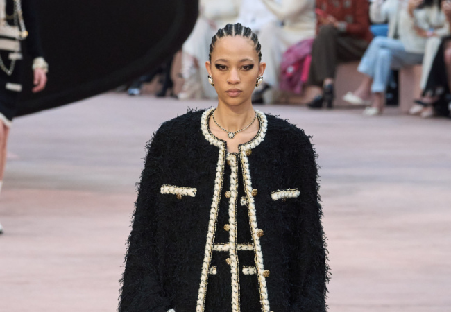 Chanel FW '25: Μετάβαση στη νέα εποχή του Matthieu Blazy