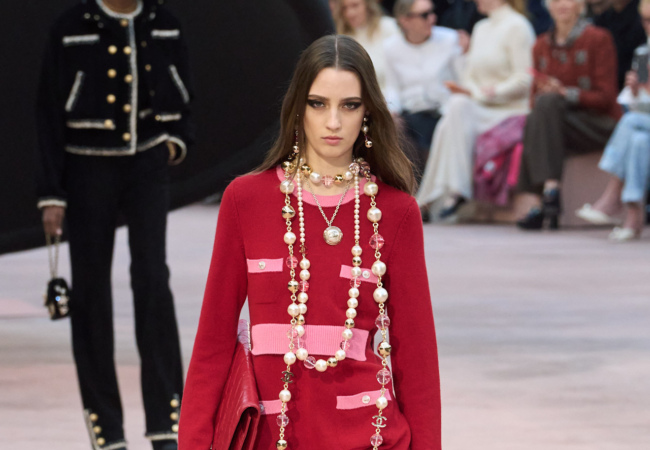 Chanel FW '25: Μετάβαση στη νέα εποχή του Matthieu Blazy