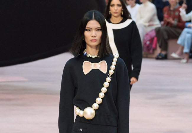 Chanel FW '25: Μετάβαση στη νέα εποχή του Matthieu Blazy