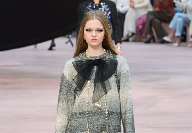 Chanel FW '25: Μετάβαση στη νέα εποχή του Matthieu Blazy