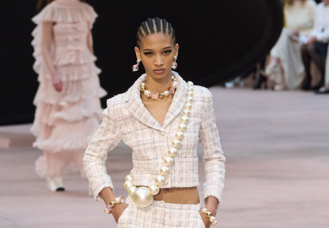 Chanel FW '25: Μετάβαση στη νέα εποχή του Matthieu Blazy