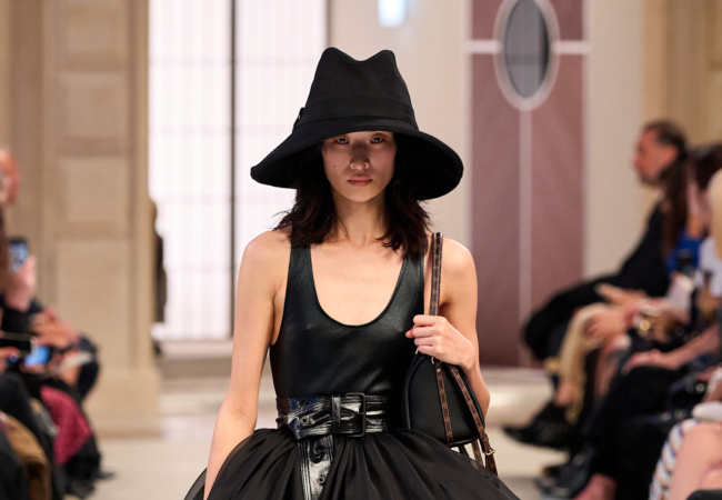 Louis Vuitton FW '25: Η κινηματογραφική «Οδύσσεια» του Nicolas Ghesquière