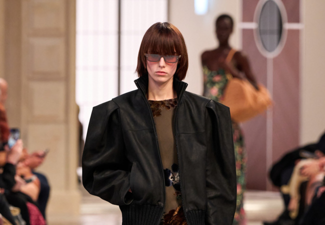 Louis Vuitton FW '25: Η κινηματογραφική «Οδύσσεια» του Nicolas Ghesquière