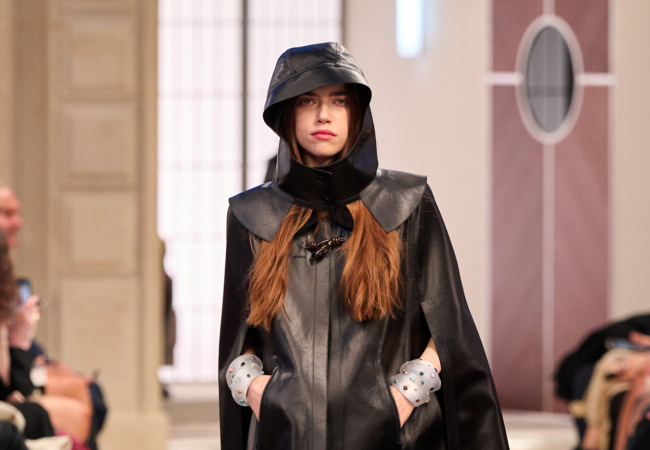 Louis Vuitton FW '25: Η κινηματογραφική «Οδύσσεια» του Nicolas Ghesquière