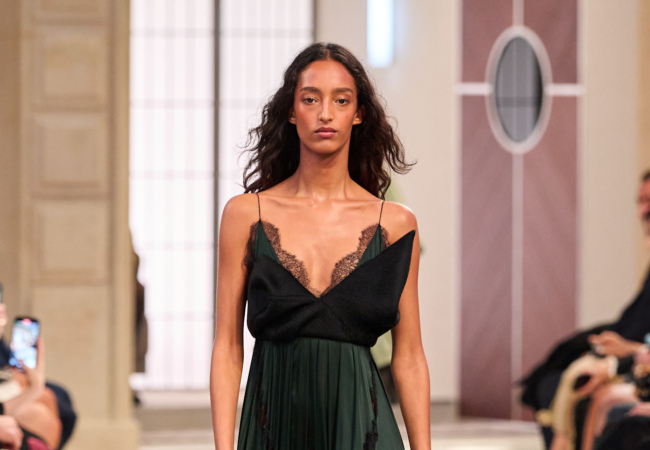 Louis Vuitton FW '25: Η κινηματογραφική «Οδύσσεια» του Nicolas Ghesquière